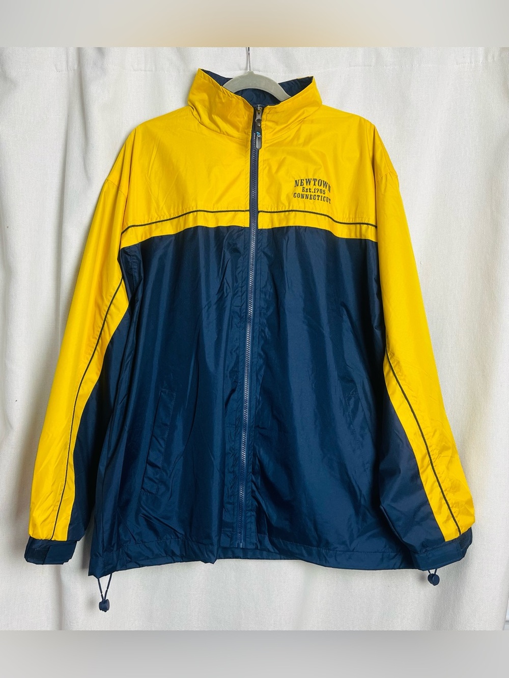 Newtown Sandy Hook i5 Apparel Smart Jacket Mens XL Full Zip Waterproof Navy/Gold